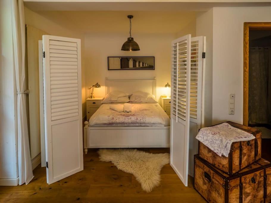 Einliegerwohnung In Einer Muehle Vor Den Toren Frankfurts, Ideal Fuer Messegaeste Oder Stop Over Dreieich Extérieur photo